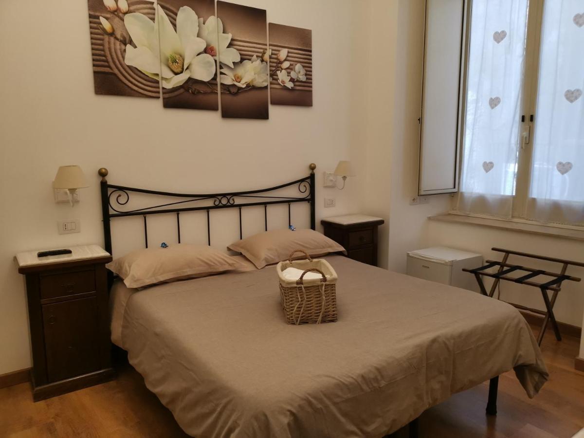 Napoli Pietrasanta Lt Bed and Breakfast Eksteriør billede