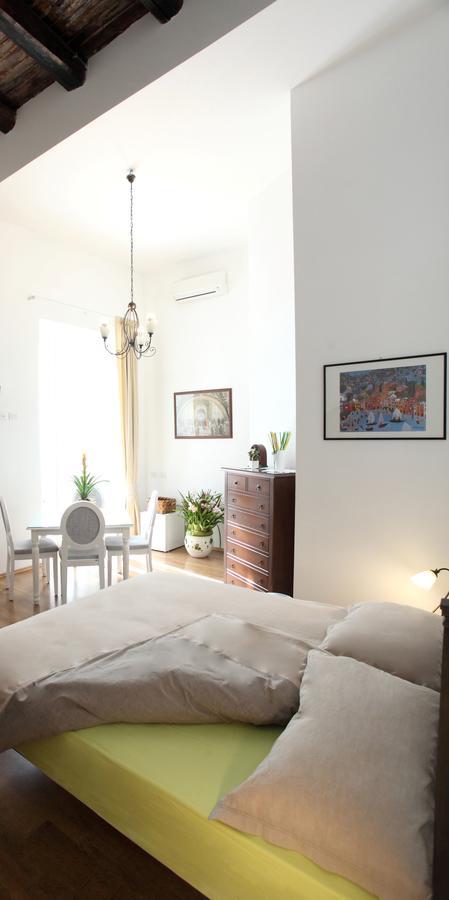 Napoli Pietrasanta Lt Bed and Breakfast Eksteriør billede